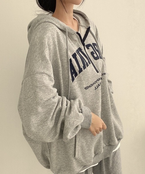 SHEPP(シープ)の「フロントロゴ ハーフジップ フーディー(パーカー・レディース・アイボリー/ブラック/グレー・M/L)」の13枚目の写真