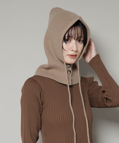 NANO universe（ナノユニバース）の「ボタン開閉バラクラバ（ニットキャップ/ビーニー・レディース・チャコール/ベージュ/アイボリー・FREE）」の2枚目の写真