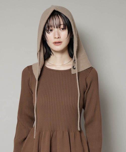 NANO universe（ナノユニバース）の「ボタン開閉バラクラバ（ニットキャップ/ビーニー・レディース・チャコール/ベージュ/アイボリー・FREE）」の5枚目の写真