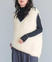 ふわふわシャギーニットベスト