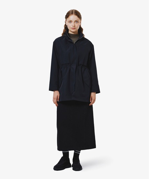 LACOSTE（ラコステ）の「撥水 ウエストドローコード ユーティリティマウンテンパーカー / フード収納可（マウンテンパーカー・レディース・ブラック/ベージュ・34/36/38/40）」の8枚目の写真