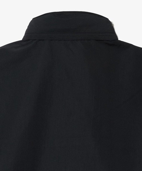 LACOSTE（ラコステ）の「撥水 ウエストドローコード ユーティリティマウンテンパーカー / フード収納可（マウンテンパーカー・レディース・ブラック/ベージュ・34/36/38/40）」の13枚目の写真