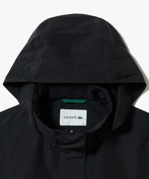 LACOSTE（ラコステ）の「撥水 ウエストドローコード ユーティリティマウンテンパーカー / フード収納可（マウンテンパーカー・レディース・ブラック/ベージュ・34/36/38/40）」の14枚目の写真