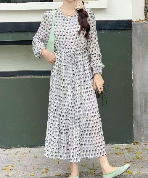 セール】サイケ風ジオメトリック柄ウエストマークプリーツ長袖