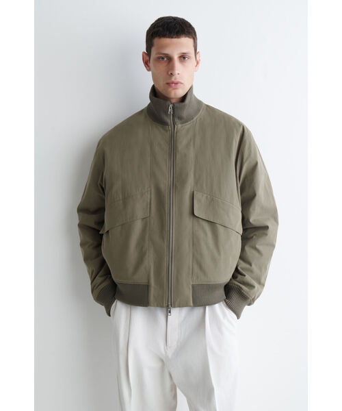 パッド入り綿フライトジャケット（ブルゾン）｜COS（コス）の