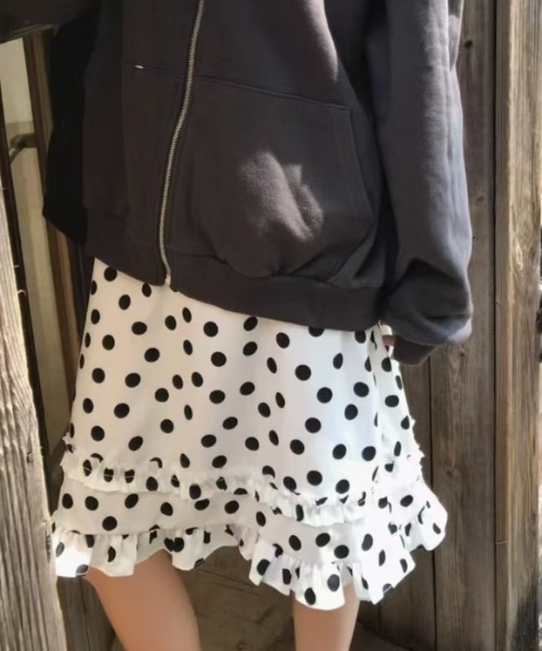 Vipoa（ヴィポア）の「dot frill skirt（スカート・レディース・ブラック/ホワイト・FREE）」の8枚目の写真