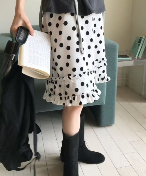 Vipoa（ヴィポア）の「dot frill skirt（スカート・レディース・ブラック/ホワイト・FREE）」の11枚目の写真