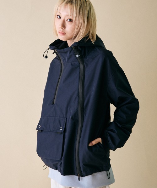 rehacer(レアセル)の「rehacer : W zip 2layer Mt.Jacket / ダブルジップ 2レイヤー マウンテン ジャケット(マウンテンパーカー・レディース・ネイビー/オレンジ・SMALL)」の4枚目の写真