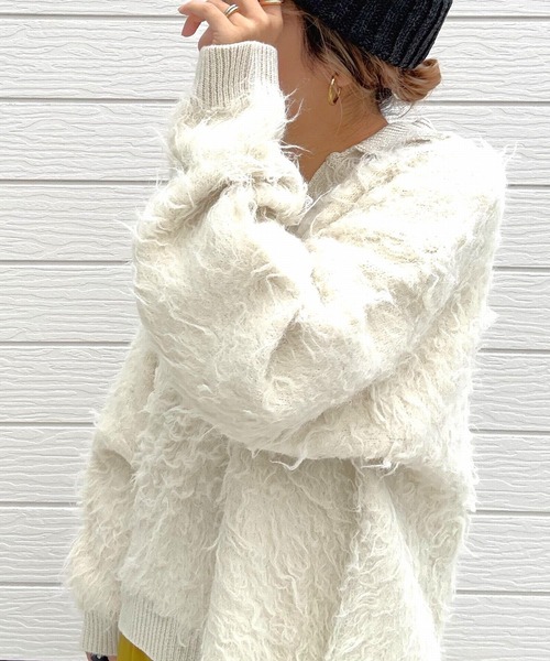 Q（キュー）の「シャギーVニット（ニット/セーター・レディース・アイボリー/ライトグレー・MEDIUM）」の7枚目の写真