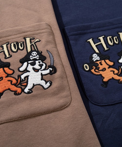 HOOK(フック)の「HOOK -original- 海賊わんちゃん刺繍ポロ襟スウェット(スウェット・メンズ・ブルー/ブラウン・LARGE/MEDIUM/X-LARGE)」の8枚目の写真