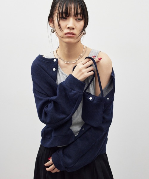HANNE(アン)の「ポーチセットニットカーディガン(カーディガン/ボレロ・レディース・ネイビー/チャコールグレー/グレー・FREE)」の8枚目の写真