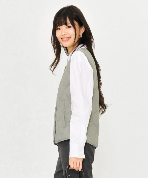CHASECULT(チェイスカルト)の「レディース ライトダウンキルティングベスト-カーキ(ダウンベスト・レディース・カーキ・90/100/85/95)」の5枚目の写真