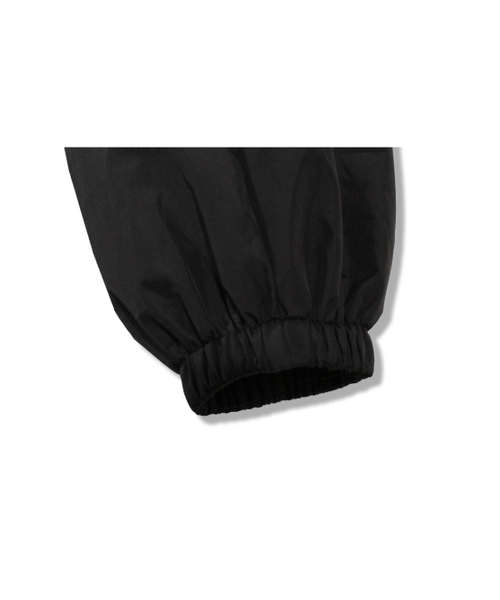 GUBIN（グビン）の「オーバーサイズピンタックウィンドブレーカー（ナイロンジャケット・レディース・その他・SMALL/MEDIUM/LARGE）」の6枚目の写真