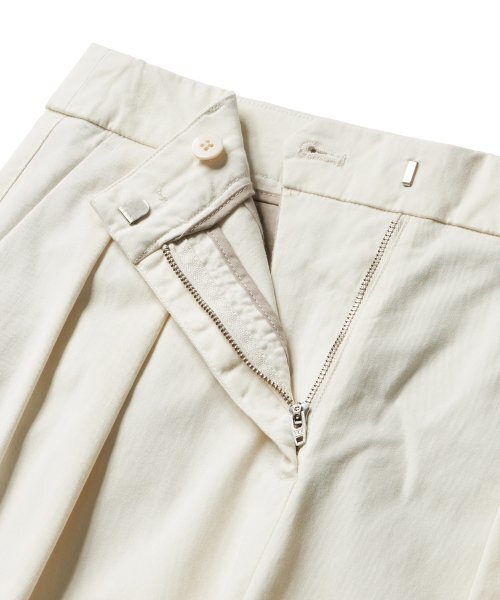 MUSINSA STANDARD WOMAN（ムシンサスタンダードウーマン）の「ウィメンズリバースツーピンタックワイドチノパンツ[クリーム]（その他パンツ・レディース・その他・24/25/26/27/28/29/30）」の11枚目の写真