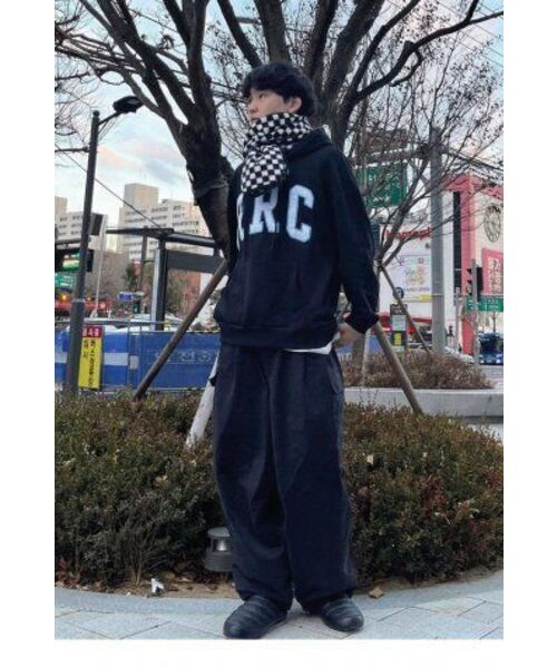 Retriever Club（レトリーバークラブ）の「RRC ARCH APPLIQUE HOODIE [BLACK]（パーカー・レディース・その他・SMALL/MEDIUM/LARGE/X-LARGE）」の13枚目の写真