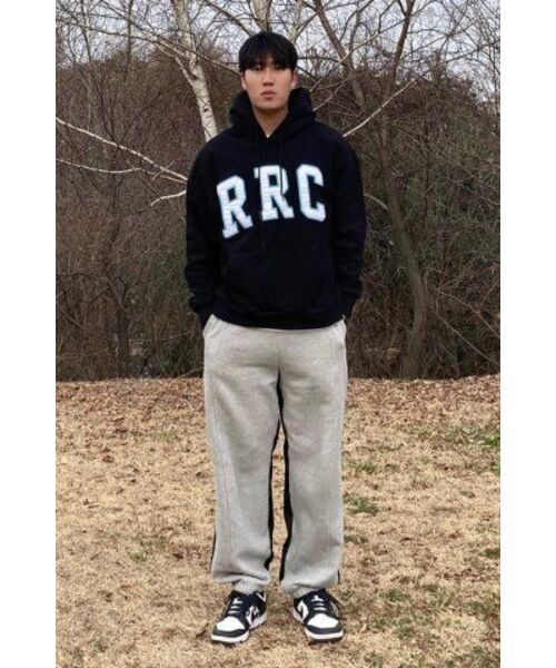 Retriever Club（レトリーバークラブ）の「RRC ARCH APPLIQUE HOODIE [BLACK]（パーカー・レディース・その他・SMALL/MEDIUM/LARGE/X-LARGE）」の14枚目の写真