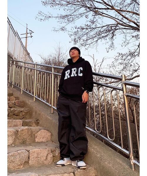 Retriever Club（レトリーバークラブ）の「RRC ARCH APPLIQUE HOODIE [BLACK]（パーカー・レディース・その他・SMALL/MEDIUM/LARGE/X-LARGE）」の16枚目の写真