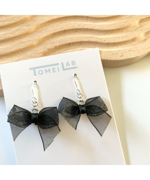 tone(トーン)の「【TOMEI LAB】オーガンジー リボン ピアス(MA)(ピアス(両耳用)・レディース・ホワイト/ネイビー/ブラック・FREE)」の2枚目の写真
