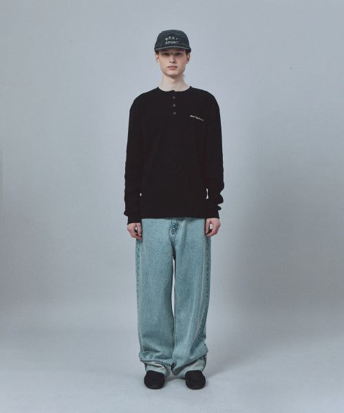 Rest&Recreation(レストアンドレクリエーション)の「ROLL-UP WIDE JEANS - LIGHT BLUE(デニムパンツ・メンズ・その他・LARGE/MEDIUM/SMALL)」の2枚目の写真