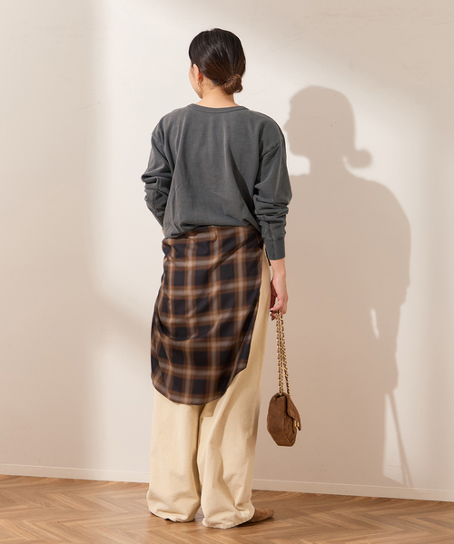 journal standard L'essage(ジャーナルスタンダードレサージュ)の「《追加2》【MIXTA/ミクスタ】CALIFORNIA TABBY CAT CREW SWEATSHI:スウェット(スウェット・レディース・ライトグレー/ブラック・MEDIUM)」の4枚目の写真