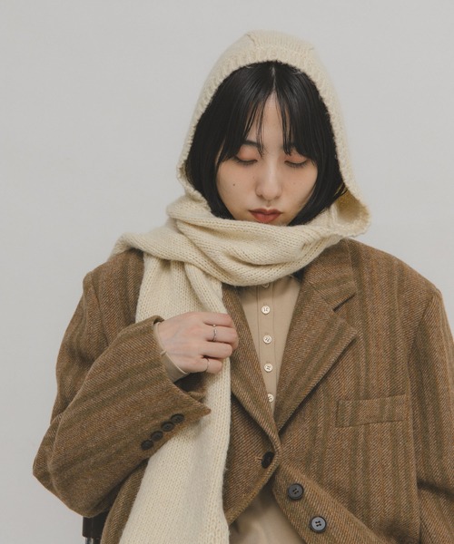 KBF（ケイビーエフ）の「フードマフラー（マフラー・レディース・アイボリー/グレー・ONE）」の3枚目の写真