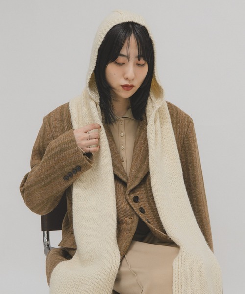 KBF（ケイビーエフ）の「フードマフラー（マフラー・レディース・アイボリー/グレー・ONE）」の4枚目の写真