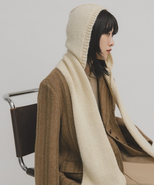 KBF（ケイビーエフ）の「フードマフラー（マフラー・レディース・アイボリー/グレー・ONE）」の6枚目の写真