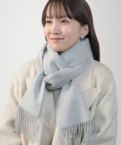 MOONBAT（ムーンバット）の「カシミヤ100％ 洗える 無地 マフラー（マフラー・レディース・ブラウン/キャメル/ダークグレー/グレー/オフホワイト/ブラック・FREE）」の3枚目の写真