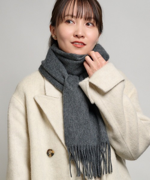 MOONBAT（ムーンバット）の「カシミヤ100％ 洗える 無地 マフラー（マフラー・レディース・ブラウン/キャメル/ダークグレー/グレー/オフホワイト/ブラック・FREE）」の4枚目の写真