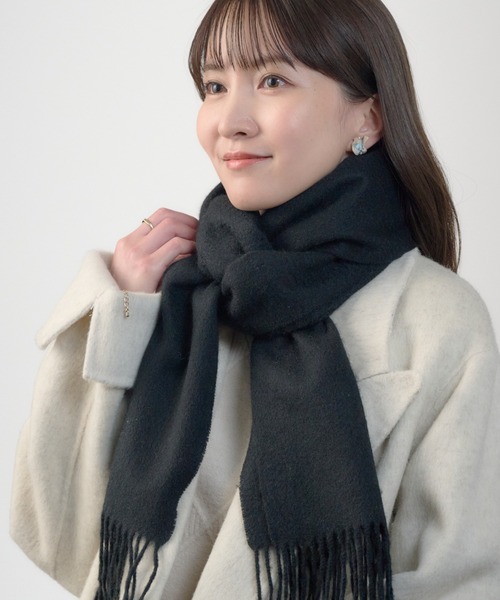 MOONBAT（ムーンバット）の「カシミヤ100％ 洗える 無地 マフラー（マフラー・レディース・ブラウン/キャメル/ダークグレー/グレー/オフホワイト/ブラック・FREE）」の13枚目の写真