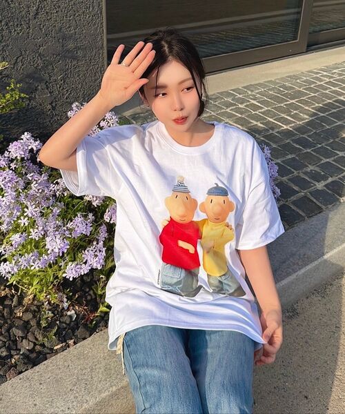 LAUGHER（ラファー）の「[PAT&MAT] ベストフレンドTシャツ - ホワイト（Tシャツ/カットソー・レディース・ホワイト・LARGE/MEDIUM/X-LARGE）」の10枚目の写真