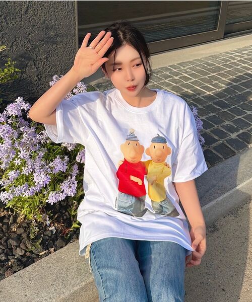 LAUGHER（ラファー）の「[PAT&MAT] ベストフレンドTシャツ - ホワイト（Tシャツ/カットソー・レディース・ホワイト・LARGE/MEDIUM/X-LARGE）」の6枚目の写真