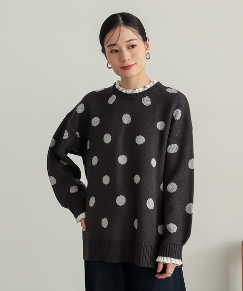 n'OrLABEL(ノアールレーベル)の「ミニフリル付きドットニット(ニット/セーター・レディース・チャコール/モカ・2/1)」の17枚目の写真