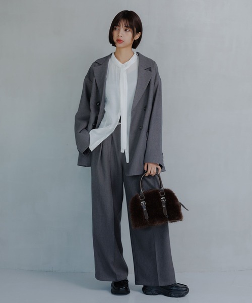 PAGEBOY(ページボーイ)の「ナロータイヨウリュウブラウス(シャツ/ブラウス・レディース・オフホワイト/ブラック/グレイッシュベージュ・FREE)」の11枚目の写真