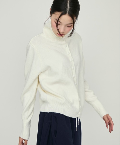 NUJOH(ヌゾ)の「Front Button High Neck Knit / フロントボタンハイネックニット(ニット/セーター・レディース・アイボリー/グレー・FREE)」の14枚目の写真