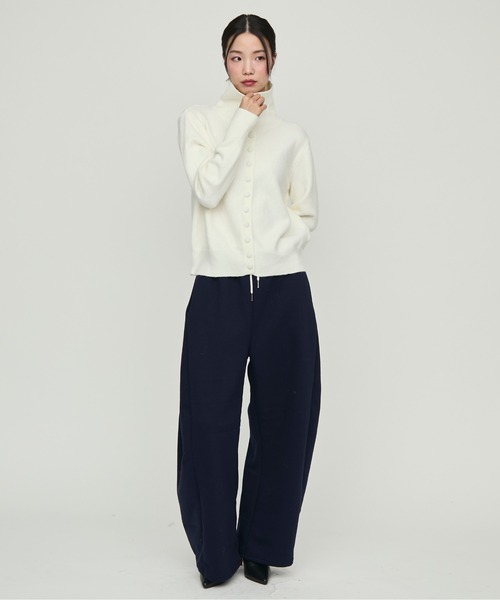 NUJOH(ヌゾ)の「Front Button High Neck Knit / フロントボタンハイネックニット(ニット/セーター・レディース・アイボリー/グレー・FREE)」の16枚目の写真