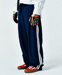 COME（シーオーエムイー）の「[UNISEX] Satin-Trimmed Racing Trousers (Navy)（スウェットパンツ）」