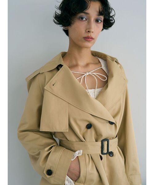 LAGUNAMOON(ラグナムーン)の「ミディアムトレンチコート(トレンチコート・レディース・ネイビー/ベージュ・FREE)」の3枚目の写真