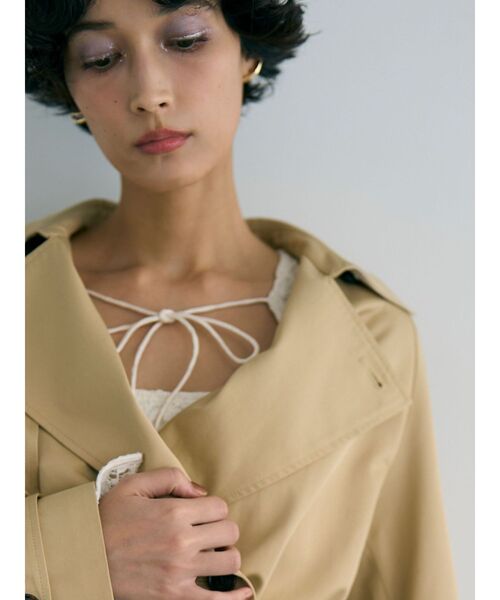 LAGUNAMOON(ラグナムーン)の「ミディアムトレンチコート(トレンチコート・レディース・ネイビー/ベージュ・FREE)」の4枚目の写真