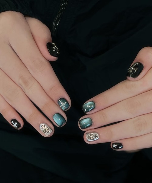 Bz/クロスモチーフ ブルーマグネットネイル風 ネイルチップ ショート