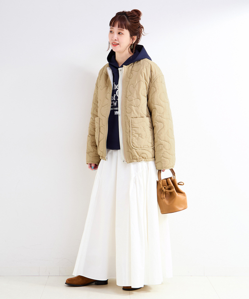 【タグ付き新品未使用】 ベーセーストック 刺繍キルトリバーシブルブルゾン セール】保温性 / ナイロンタフタ / 刺繍キルトリバーシブルブルゾン