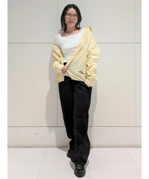 GAP(ギャップ)の「オーガニックコットン リラックスフィット GAPロゴ ポケットシャツ(シャツ/ブラウス・メンズ・イエロー/ホワイト/ネイビー・XS/S/M/L/XL)」の9枚目の写真