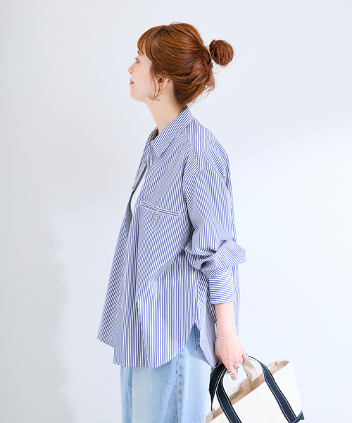 B.C STOCK(ベーセーストック)の「ウォッシャブル / 無地ストライプシャツ(シャツ/ブラウス・レディース・ネイビー/ホワイト/ブルー・FREE)」の4枚目の写真