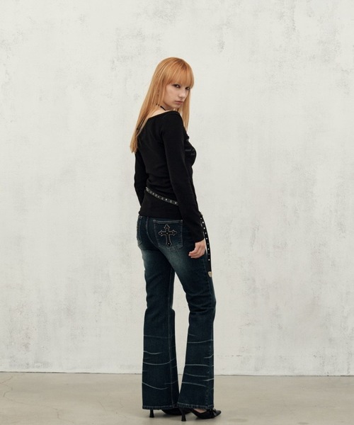 Midnight Move(ミッドナイトムーブ)の「Midnight Move/CROSSデニム(デニムパンツ・レディース・ブラック/ブルー・SMALL)」の11枚目の写真