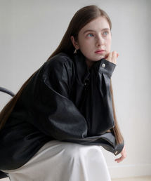 LENAV（ルナブ）の「レザー半袖ジャケット (ブラック)（ライダースジャケット）」