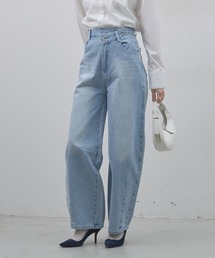 &. NOSTALGIA | ウエストアシメカーブデニム(デニムパンツ)