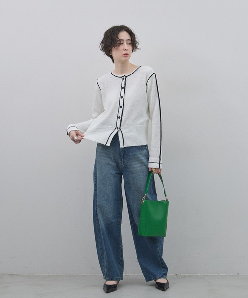 &. NOSTALGIA（アンドドットノスタルジア）の「ウエストアシメカーブデニム（デニムパンツ・レディース・ライトブルー/ブルー・S/M）」の3枚目の写真