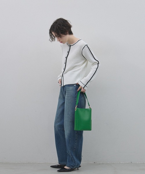 &. NOSTALGIA（アンドドットノスタルジア）の「ウエストアシメカーブデニム（デニムパンツ・レディース・ライトブルー/ブルー・S/M）」の5枚目の写真