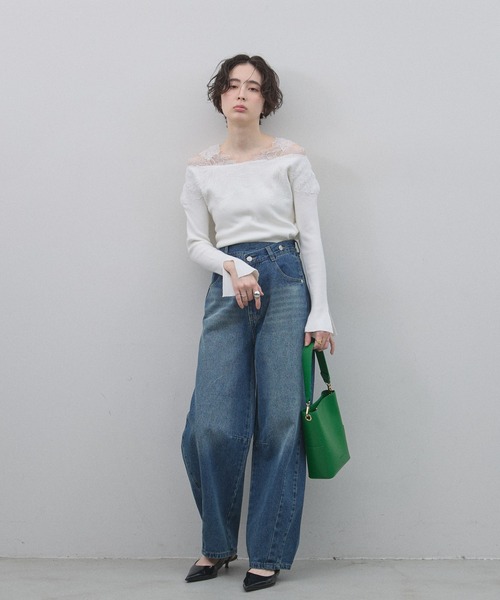 &. NOSTALGIA（アンドドットノスタルジア）の「ウエストアシメカーブデニム（デニムパンツ・レディース・ライトブルー/ブルー・S/M）」の8枚目の写真