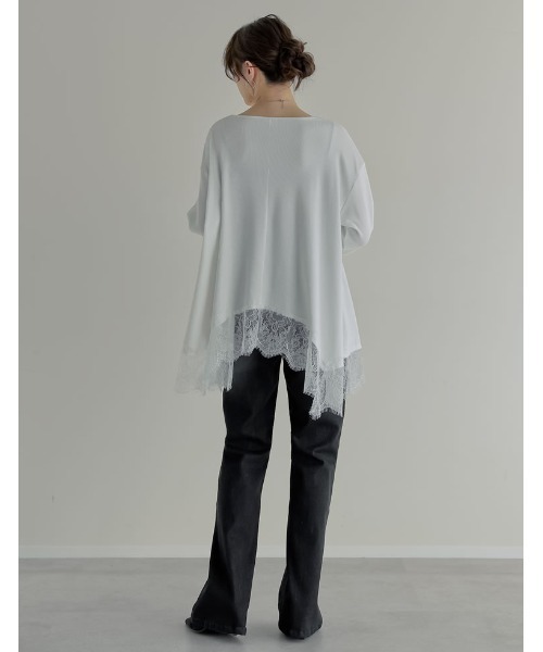 Re:EDIT（リエディ）の「[2026S/S COLLECTION]リブニットソーランダムレースヘムチュニック（Tシャツ/カットソー・レディース・オフホワイト/ブラック・MEDIUM/LARGE）」の3枚目の写真
